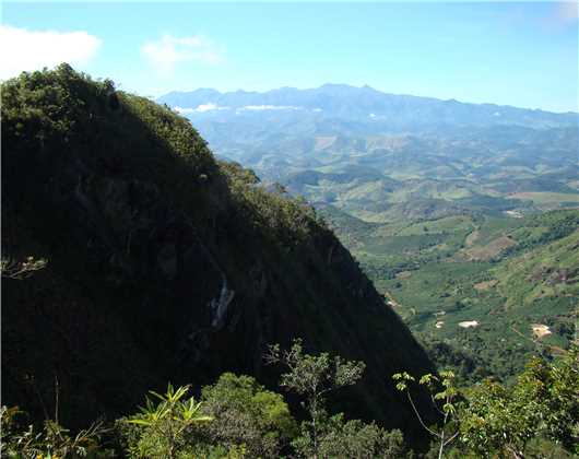 Vista do Parque Municipal Sagui da Serra - Manhumirim / MG